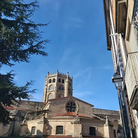 Yourhouse Progreso 1 * Ourense