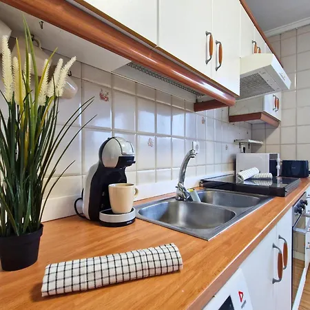 Yourhouse Progreso 1 Ourense